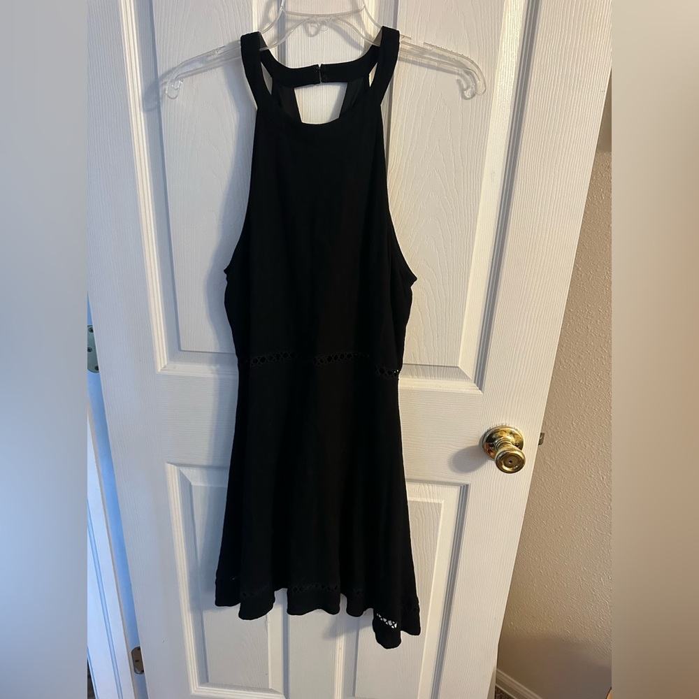 Elegant Black Sleeveless Dress